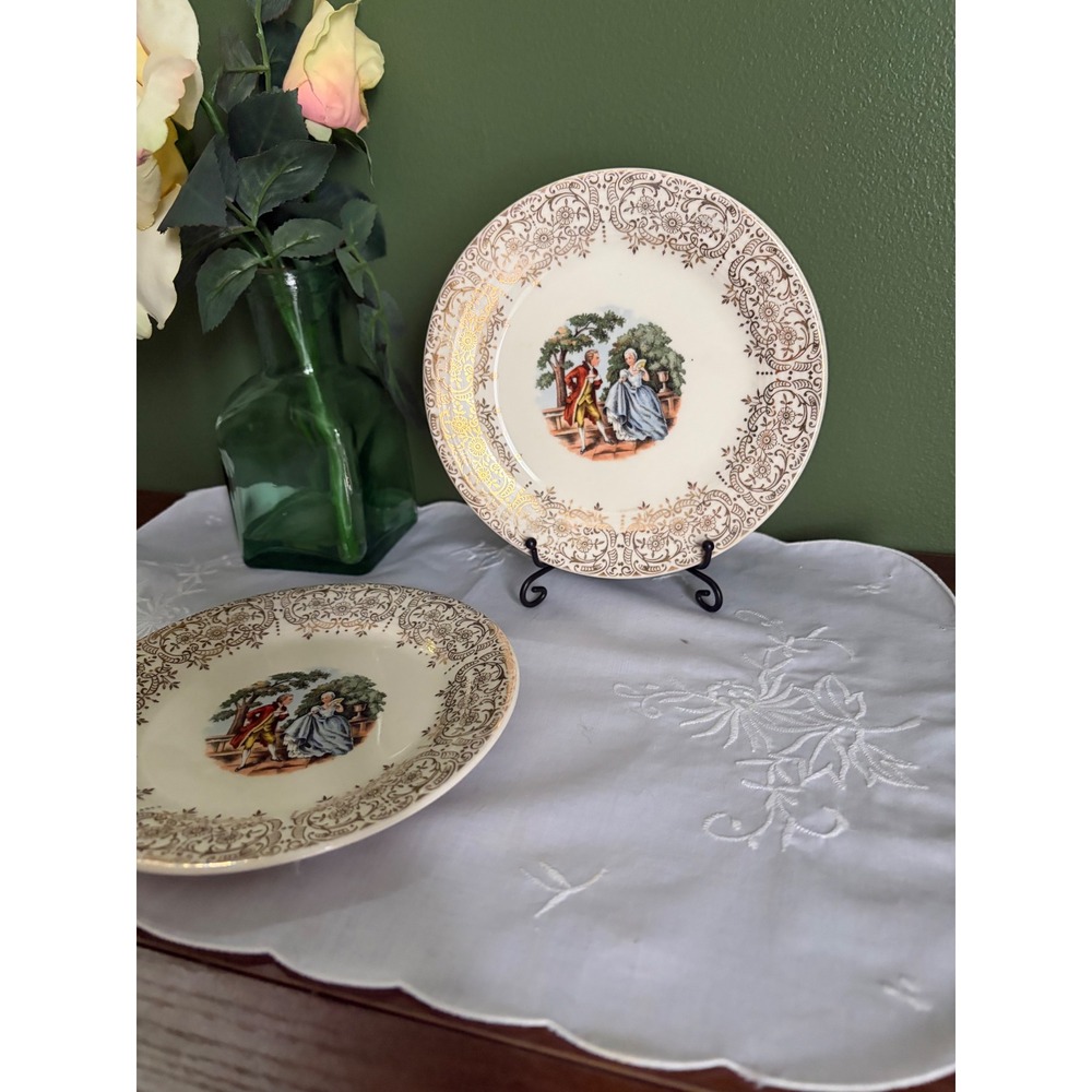 Set of 2 Sebring Pottery Chantilly Plates, Fragonard Courting Couple, 22K Gold‎